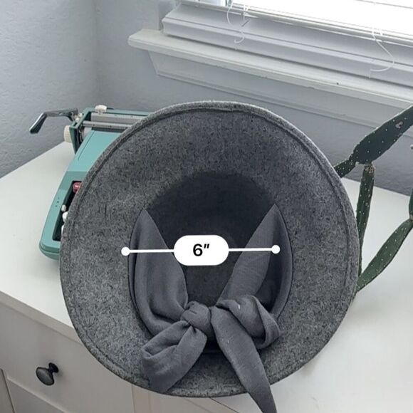 Vintage Betmar New York Wool Hat Gray Unisex with Tie Scarf - Picture 2 of 9